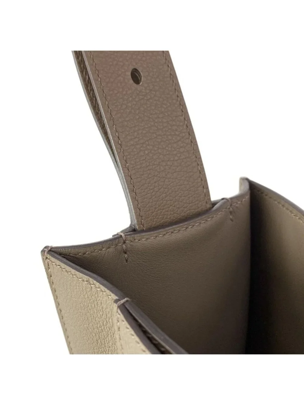 Hermes category shoulder